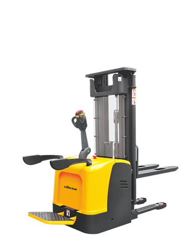 半電動(dòng)叉車